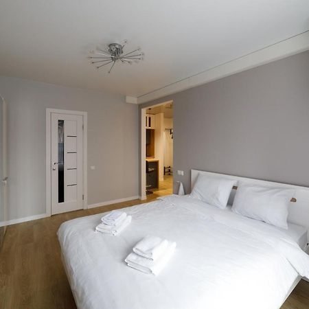 Pure Apartments Leopoli Esterno foto